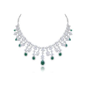Laynah Necklace Set