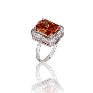 Nika Ring