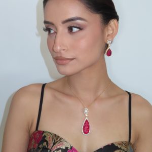 Amora Red Pendant Set