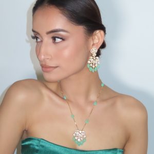 Kenvi Pendant Set