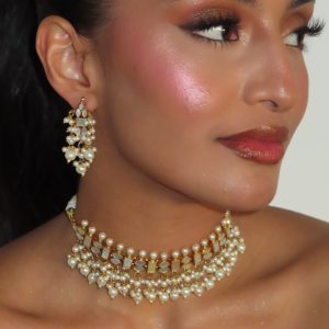 Amolika Mother of Pearl Choker Set