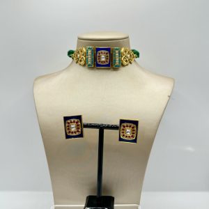 Nia Choker Set