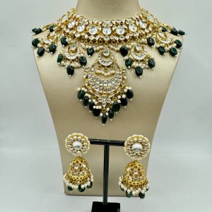 Liora Necklace Set