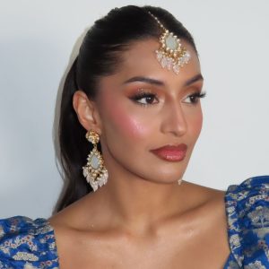 Amaya Earrings & Tikka Set